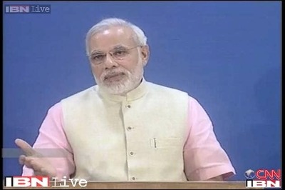 BJP PM candidate sells Gujarat growth stories to woo foreign investors