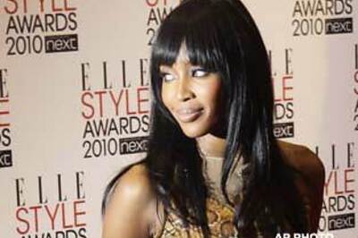 Naomi Campbell hits driver from behind, leaves on foot