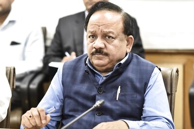 Maharashtra and Chandigarh Used Less than 50% of Govt's Covid-19 Grant, Says Union Health Minister