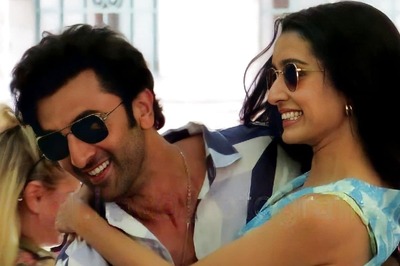 Ranbir Kapoor Goes Down on One Knee for Shraddha Kapoor in Leaked Pic from Luv Ranjan's Film Set