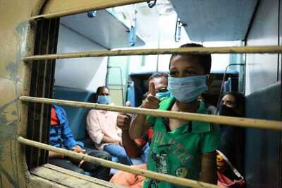 'Bonded Labour': Opposition Slams Karnataka Govt's Move to Cancel Trains for Migrants, Workers Unhappy