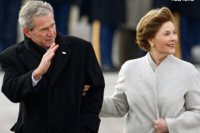 Former US first lady defends Obama, lauds his efforts