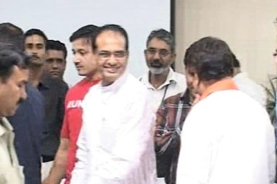 Shivraj Singh Chouhan seeks inclusion of Bairagarh in CR's Bhopal division