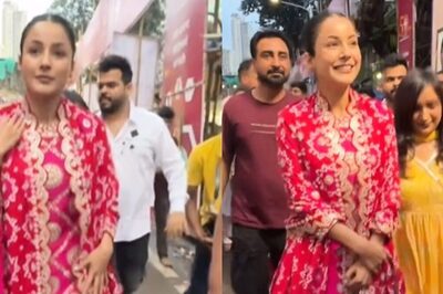 Shehnaaz Gill Looks Ethereal In Pink Ethnic Wear As She Visits Lalbaugcha Raja For Blessing; Photos