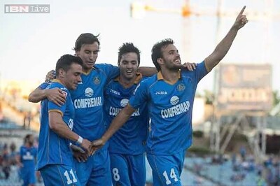 Getafe beat 10-man Granada for fourth straight win