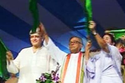 Mamata inaugurates new Kolkata Metro stretch