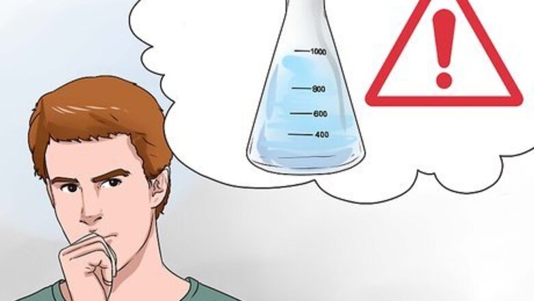 How to Be Safe When Using a Chemistry Lab