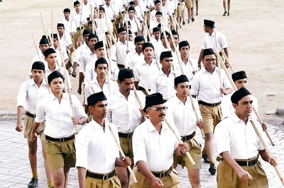 RSS Starts Sale of New Uniform at Rs 250 a Piece