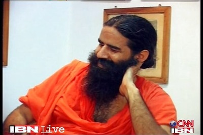 UK: March organised in support of Baba Ramdev