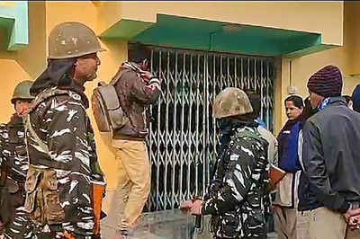 I-T Concludes Search Operations at Premises of Bengal Minister's Brother