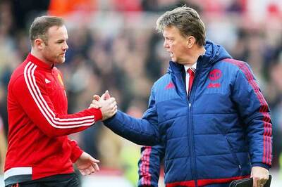 Blame Manchester United players, not Louis van Gaal: Wayne Rooney