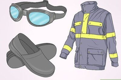 How to Clean Asphalt Shingles