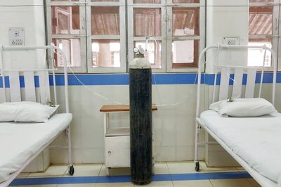 8,900 Oxygen Concentrators, 5,043 O2 Cylinders Received as Foreign Aid Amid Covid Surge: Govt