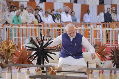 Opinion | How Narendra Modi Has Taken Gandhi’s Khadi Dream to New Heights