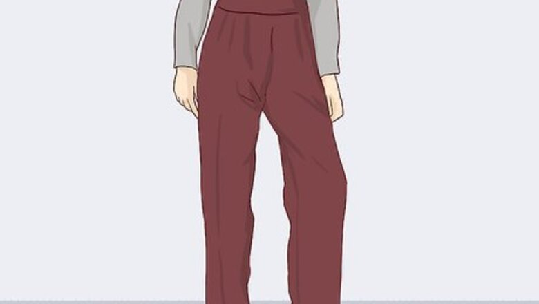 How to Wear Maroon Pants