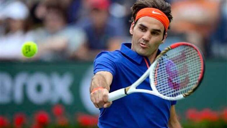 Roger Federer cruises, David Ferrer loses at Indian Wells