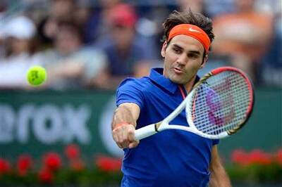 Roger Federer cruises, David Ferrer loses at Indian Wells