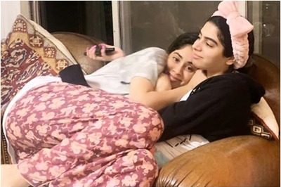 Janhvi and Khushi Kapoor Cuddling Will Drive Away Your Quarantine Blues, See Pic