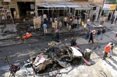 Suicide bomber kills 35 in Iraq