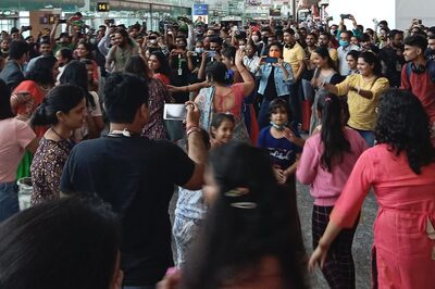 Navratri 2022: Passengers Break into Impromptu Garba Dance at Bengaluru Airport