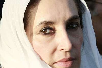 Benazir Bhutto's Daughters Slam Musharraf for Accusing Their Father of her Murder