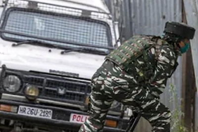 Militants Attack CRPF Team in J&K's Shopian, Constable Injured