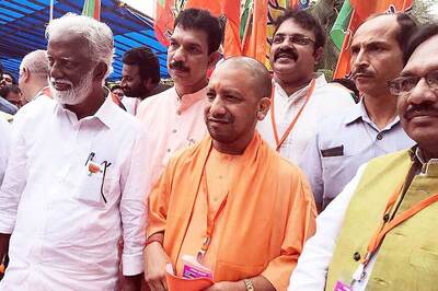 UP CM Yogi Adityanath Rakes Up 'Love Jihad' in Kerala, Urges State Govt to Act