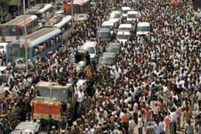 Thousands turn out for YSR's last journey