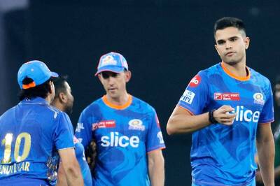 Bollywood Actor Celebrates Arjun Tendulkar's Maiden IPL Wicket With Tweet on 'Nepotism'