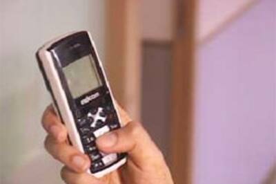 Journo sends lewd SMSes to actress