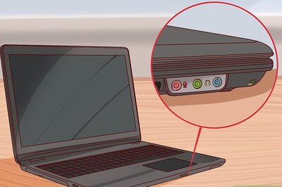 How to Plug a Guitar Into a Laptop