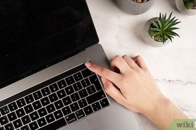 How to Clean a MacBook Air Screen