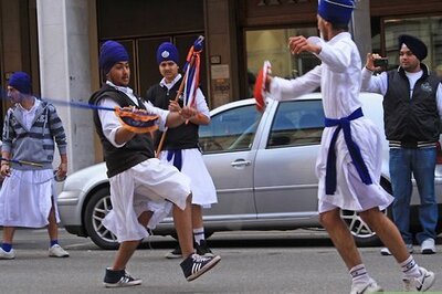 How to Fly Under the Radar when Traveling