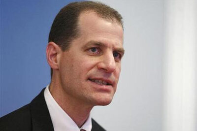 Microsoft CFO Peter Klein to leave; profit, shares rise