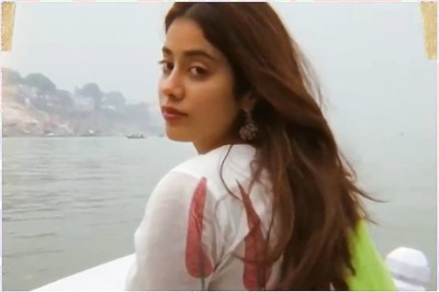 Janhvi Kapoor Shows She is Missing Varanasi with a Slow-Mo Throwback Video