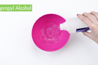 How to Clean Lipstick