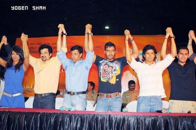 Maintain peace after Ayodhya verdict, urges Bollywood