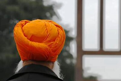 Gas Station Owned by Sikh Vandalised With Racial Slurs