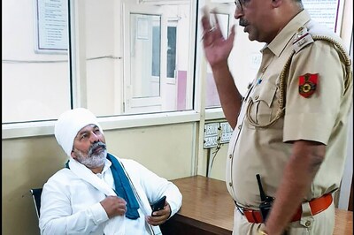 Rakesh Tikait Detained by Delhi Police, Returns Without Participating in Jantar Mantar Protest