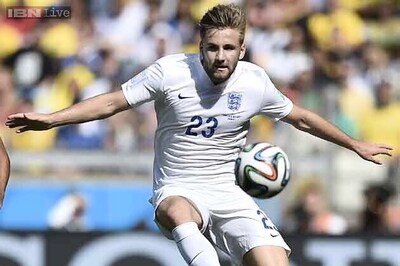Manchester United sign teenage defender Luke Shaw