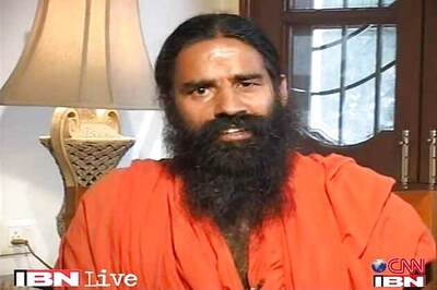 Ramdev calls Manmohan Singh a feeble PM