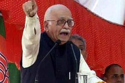 Advani beats Rahul as most searched on Google