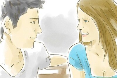 How to Act in a Relationship (Girls)