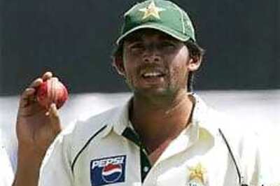 Pak pacer Asif appears in court, verdict on Sunday