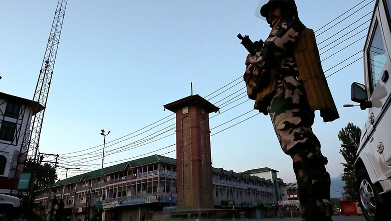 Police Constable Killed by Suspected Militants in Pulwama