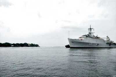 INS Jalashwa Arrives in Kochi with 698 Repatriated Indians from Maldives Under Vande Bharat Mission