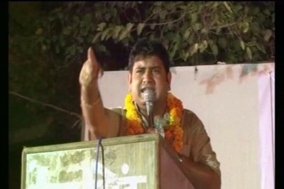 Dengue death toll climbs to 20 in Delhi, but politicians continue to spar