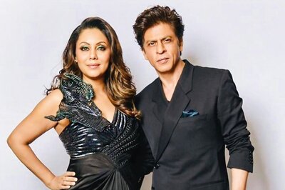 Gauri Khan Birthday: Did You Know Shah Rukh Khan was Threatened by Gauri's Brother? Check Out Lesser-known Facts About the Ace Interior Designer