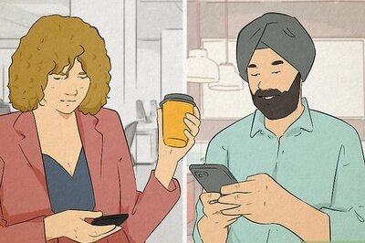 What Does the ???? Red Flag Emoji Mean?