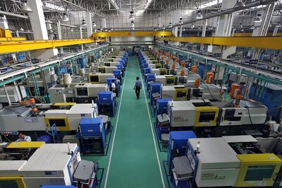Factory Output Slips Into Negative Zone; Shrinks 0.8% in April